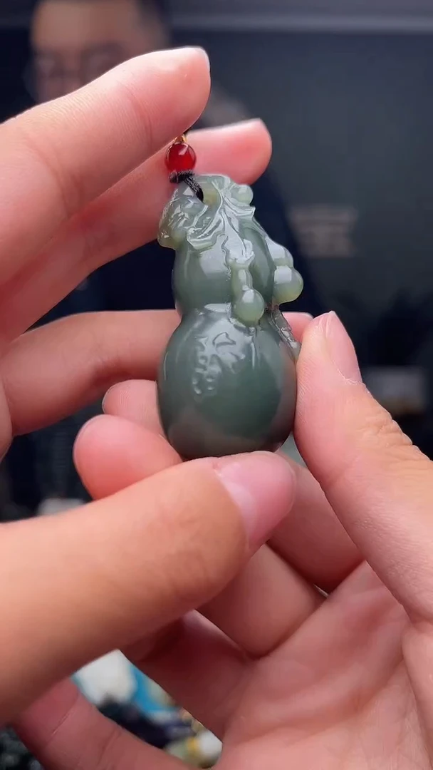 未镶嵌和田玉挂件1