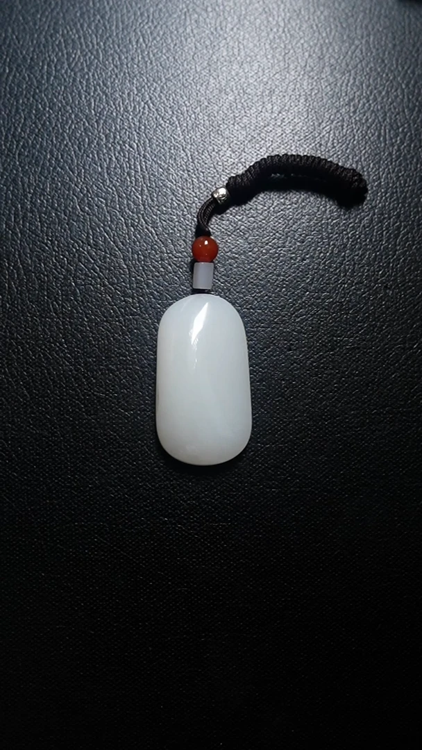 颈饰未镶嵌和田玉无事牌