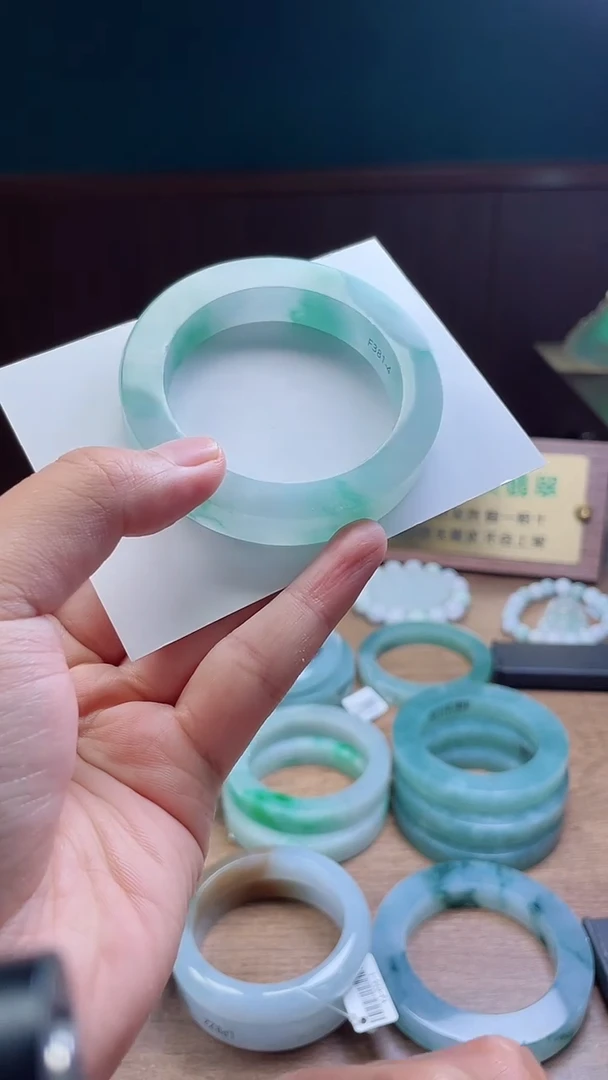 定制翡翠手镯未镶嵌@***兰定制