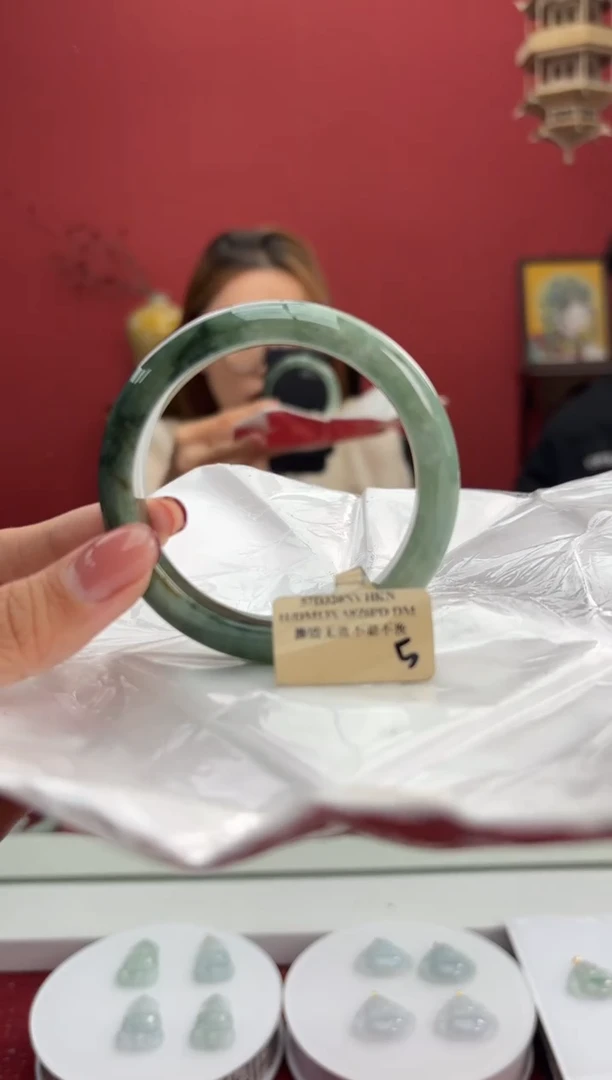 【闪购商品】翡翠手镯未镶嵌6手镯