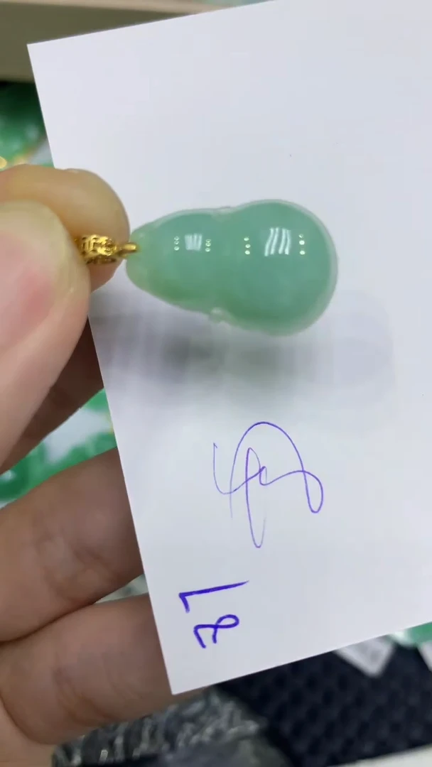 颈饰未镶嵌翡翠缅甸A货翡翠