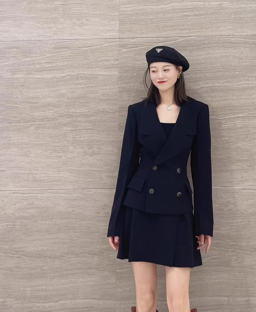 no退no换阿家黑色双排扣收腰短款外套