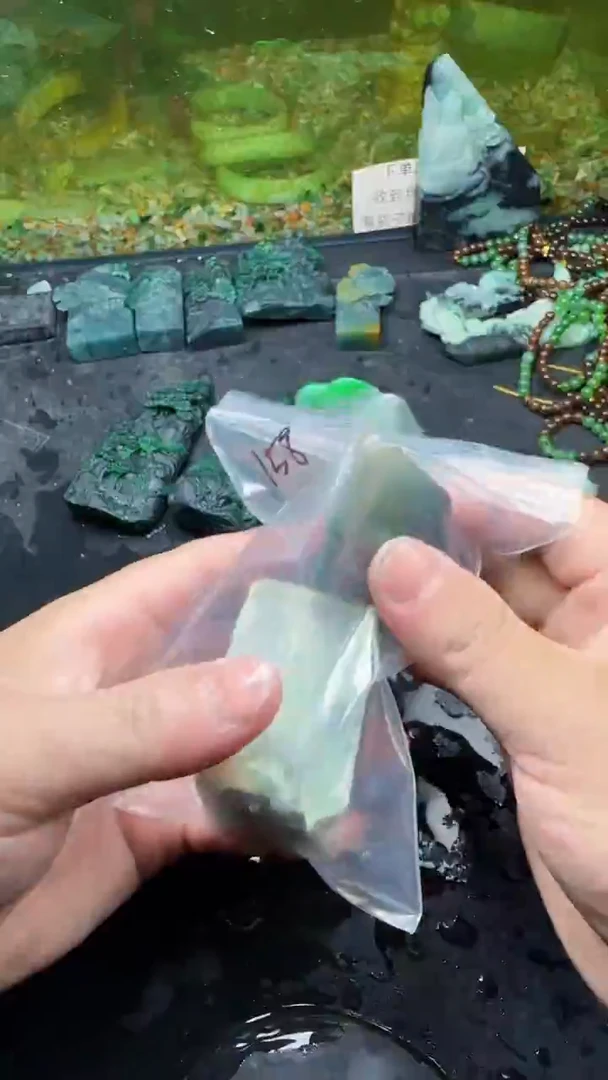 【闪购商品】翡翠颈饰未镶嵌158天然翡翠