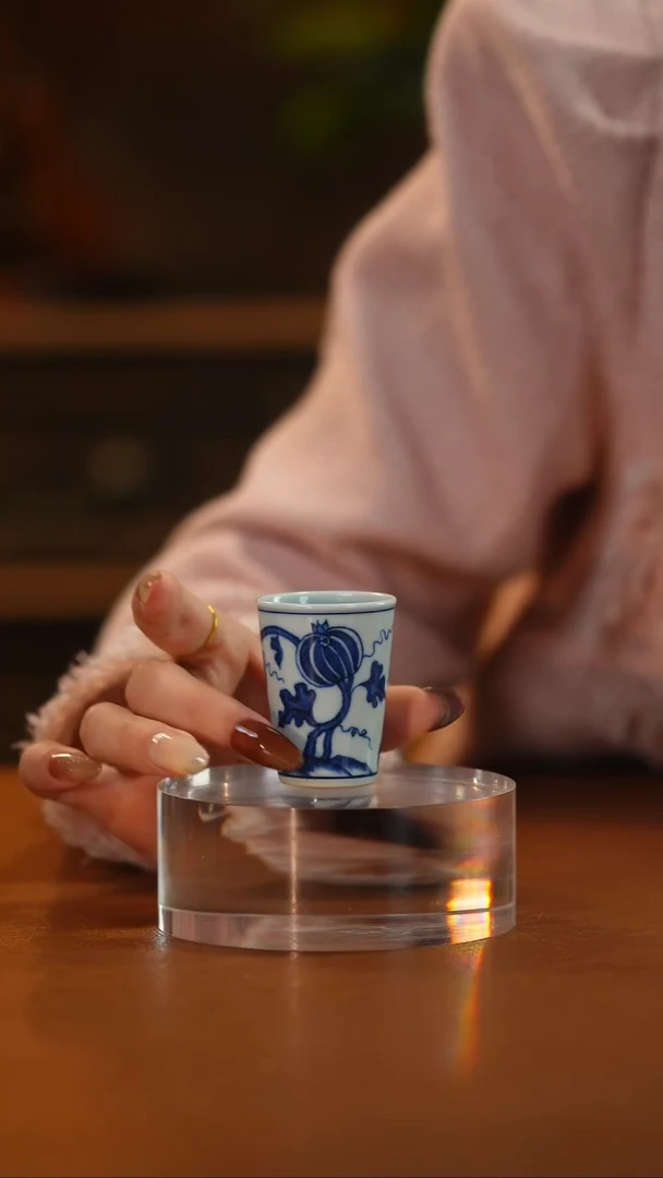 青花西瓜闻香杯