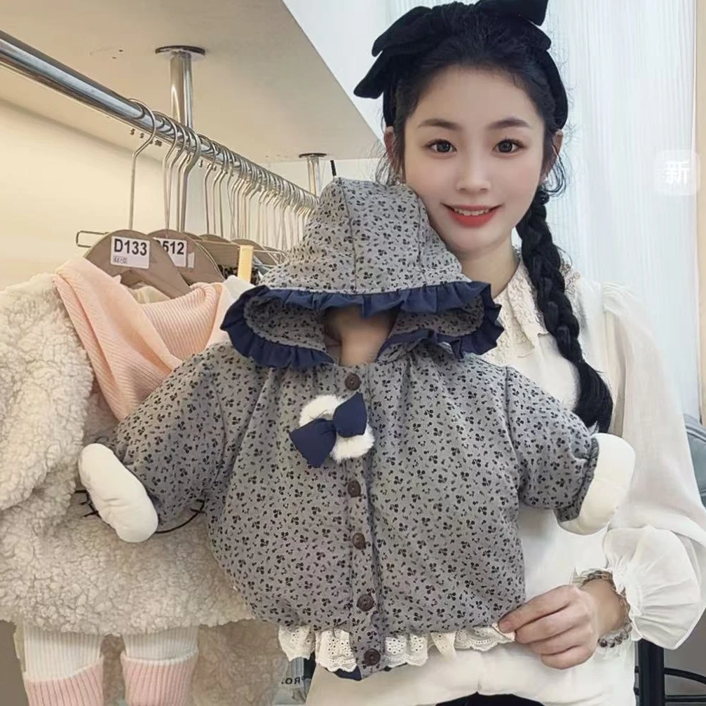 冬季女宝加棉加绒碎花深灰色连帽棉服