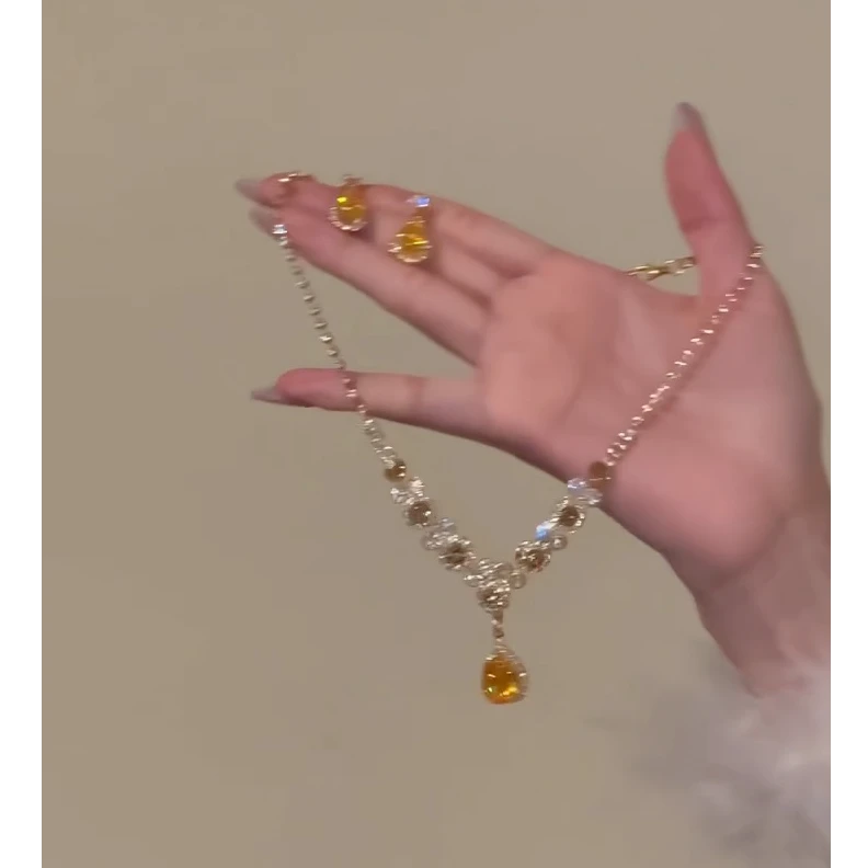 合金锆石项链 秋天美拉德锆石水滴项链女辣妹风脖子配饰锁骨链