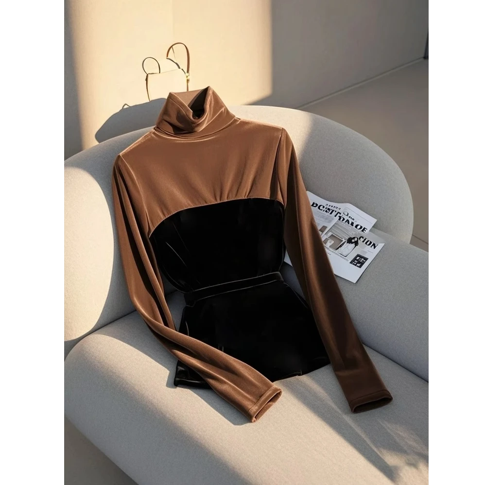 今年流行欧货独特别致打底衫女款秋季内搭撞色丝绒加厚上衣高级感