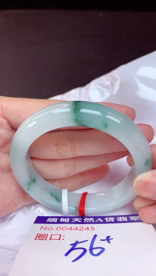 未镶嵌手镯翡翠56