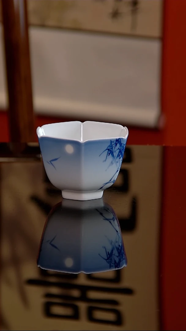 高金堂作青花夜景翠竹六方杯