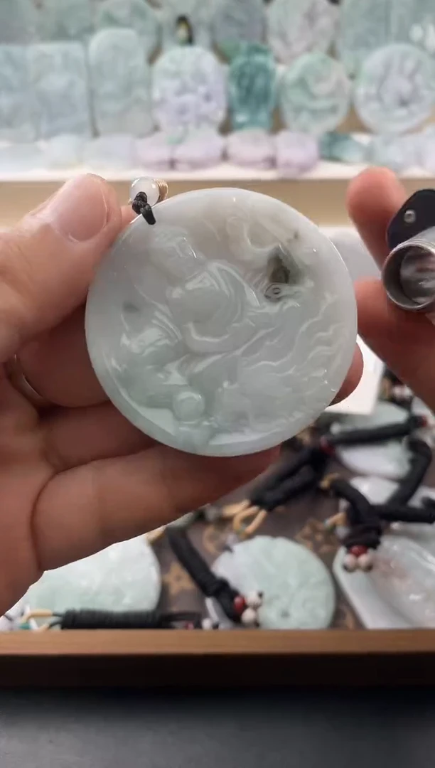 颈饰未镶嵌翡翠....10/19/.17