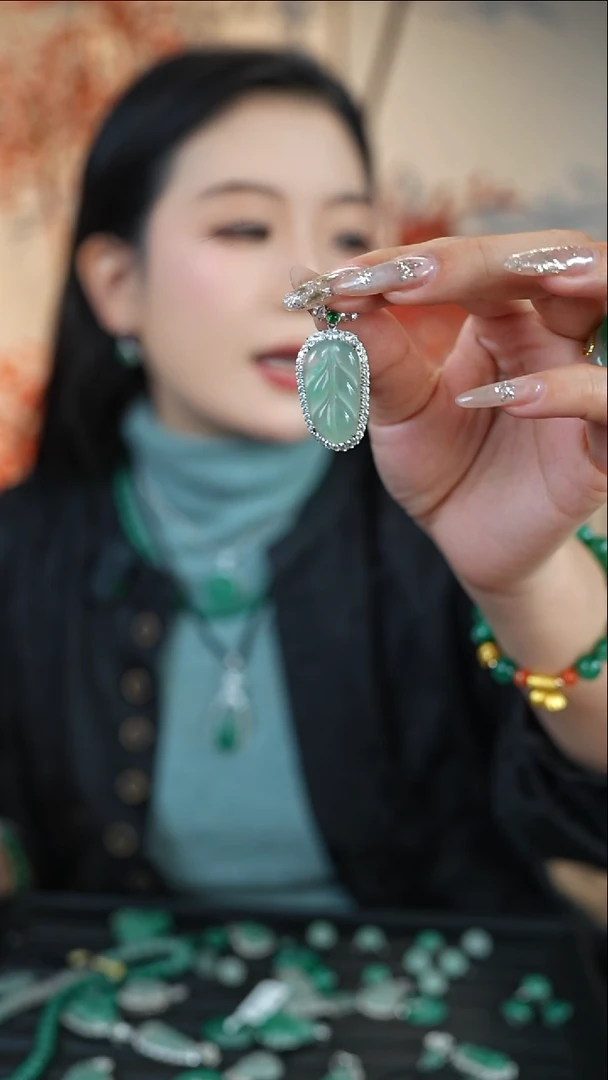 吊坠(不含链)合金石英质玉（非洲翠）叶子