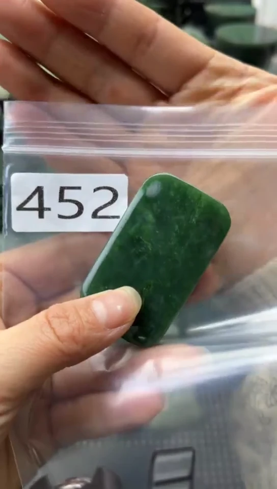 未镶嵌和田玉珠宝半成品牌子