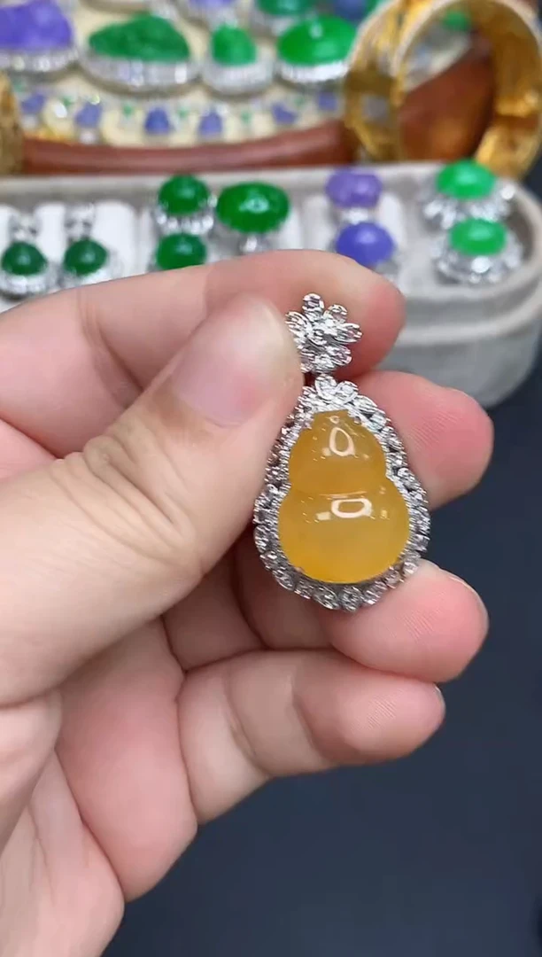 吊坠(不含链)18K金镶嵌翡翠570-中国好珍宝