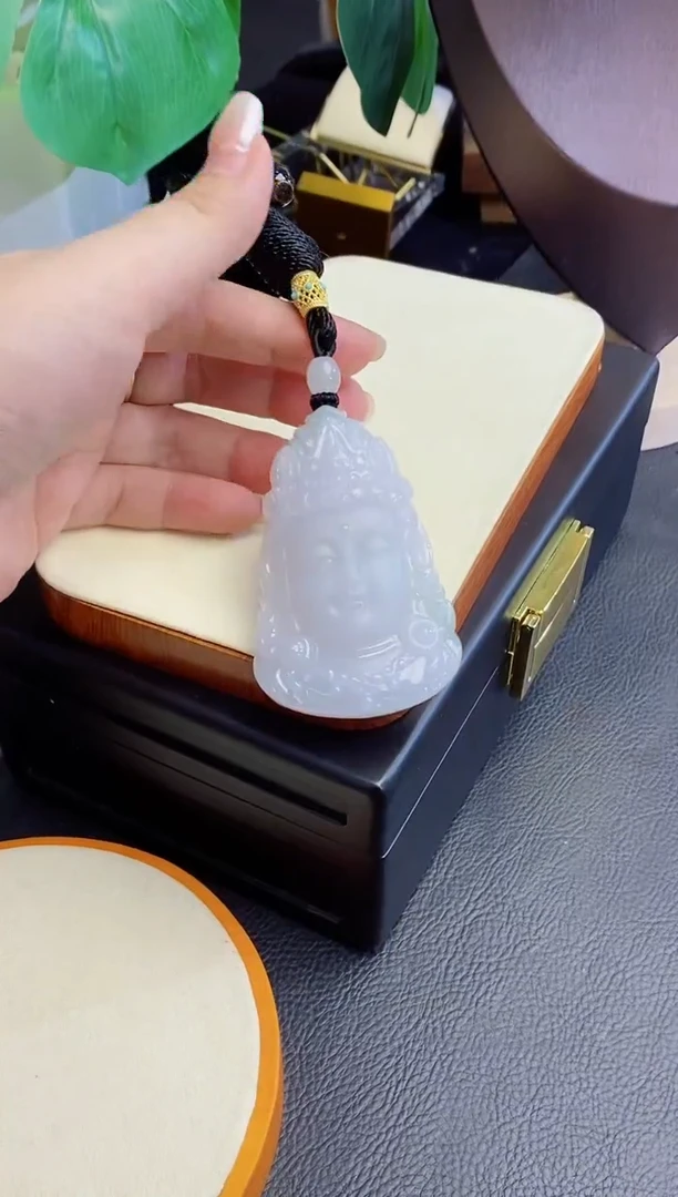 翡翠未镶嵌颈饰缅甸天然货翡翠