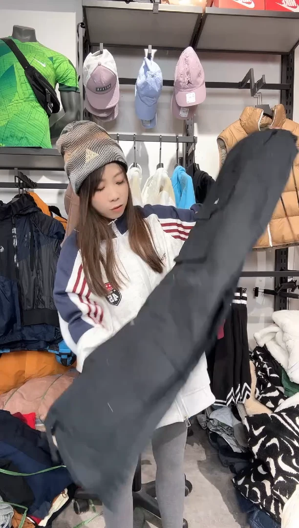 1210  编码 瑕疵款直播间过款为准 尺码    身高  S