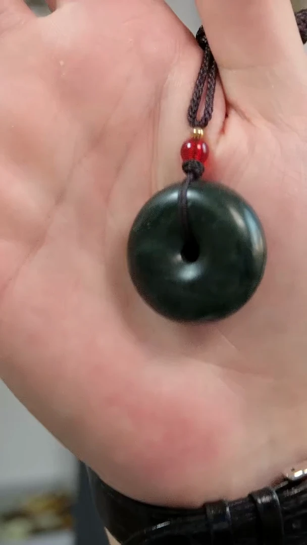 岫玉未镶嵌颈饰平安扣  多样性发货发其一