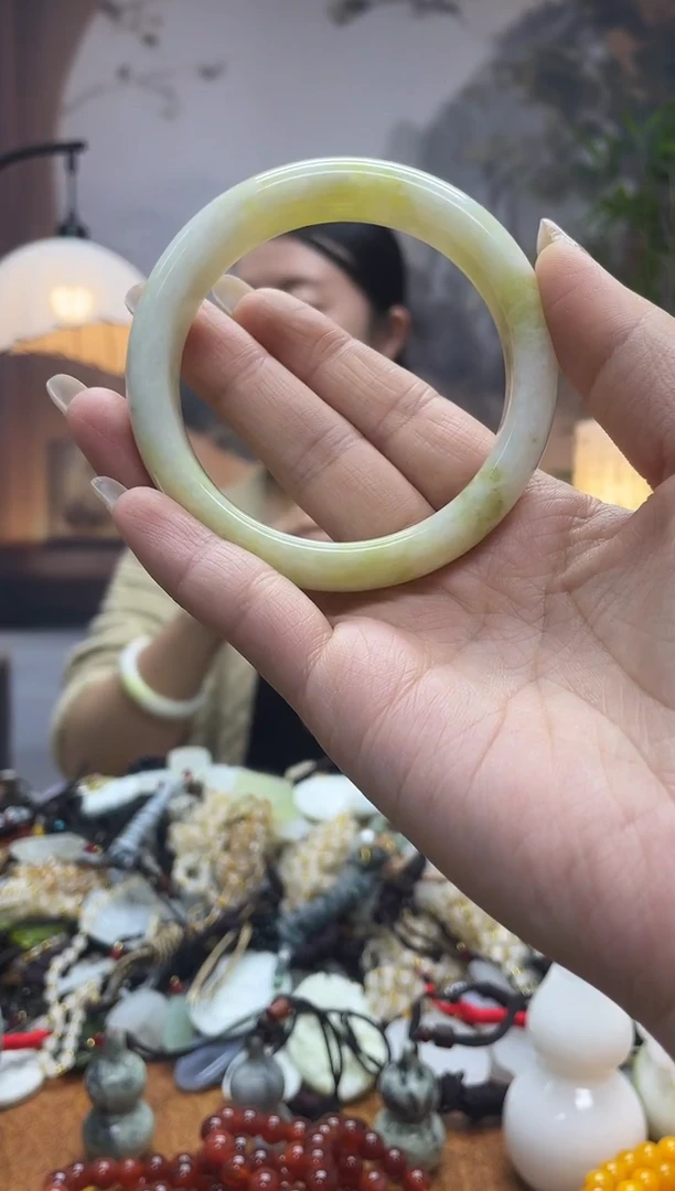 未镶嵌岫玉吊坠李*霖·