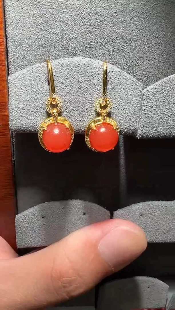【闪购商品】南红玛瑙耳饰未镶嵌冰红耳钉一对/多样性发货