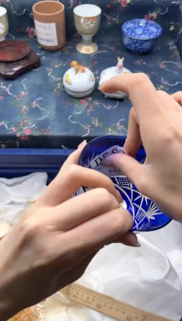 瓷片小**花    D588