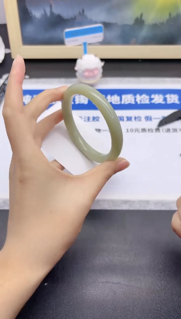 和田玉手镯未镶嵌217-60qml