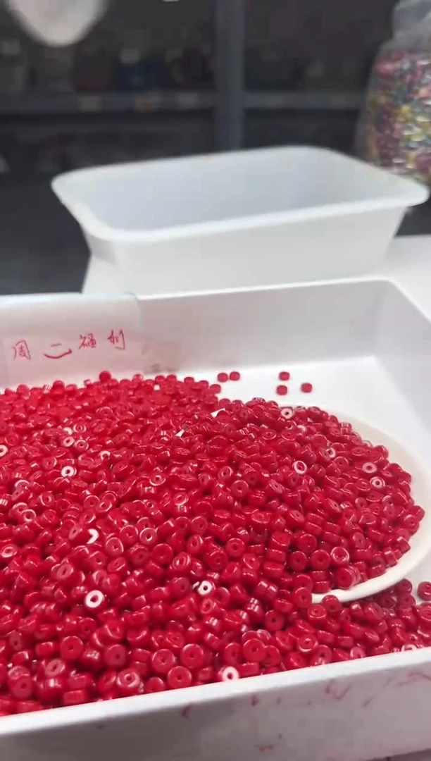 颈饰未镶嵌南红玛瑙W3023高品锦红直切算盘6*3MM*50颗