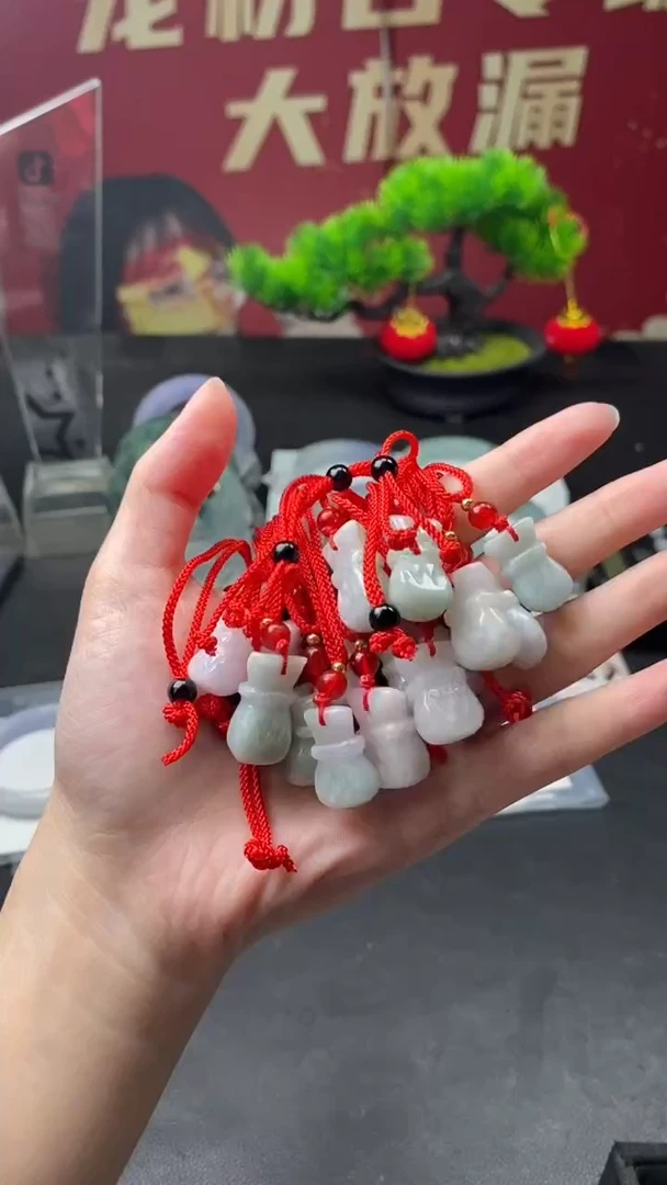 颈饰未镶嵌翡翠多样性发一