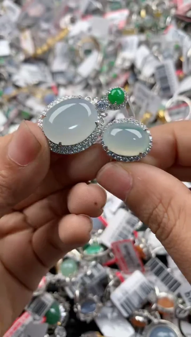 银S925镶嵌戒指翡翠888                10