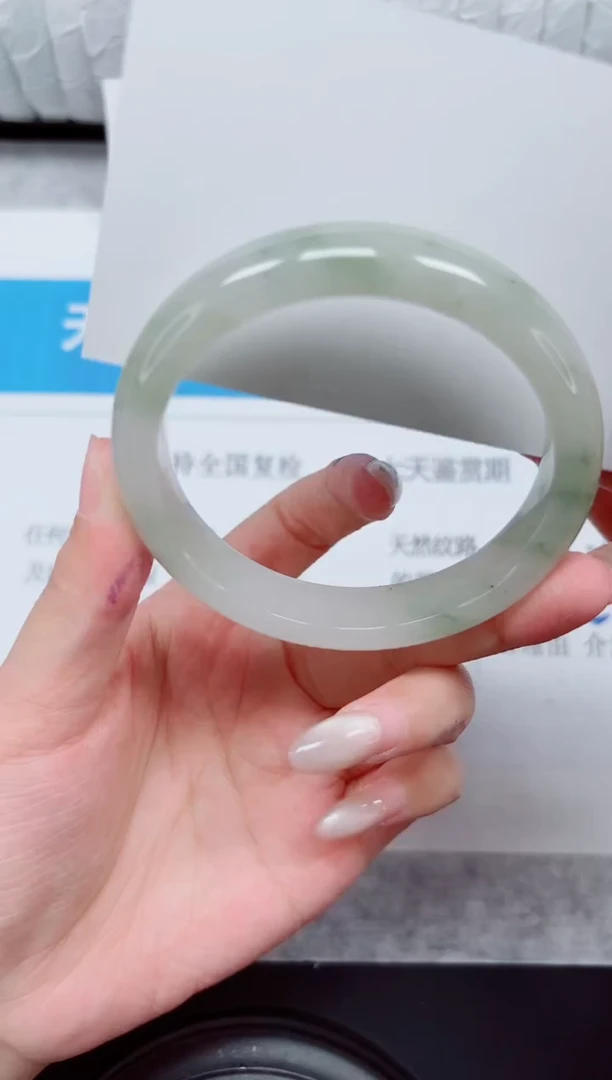 未镶嵌手镯石英质玉106-56