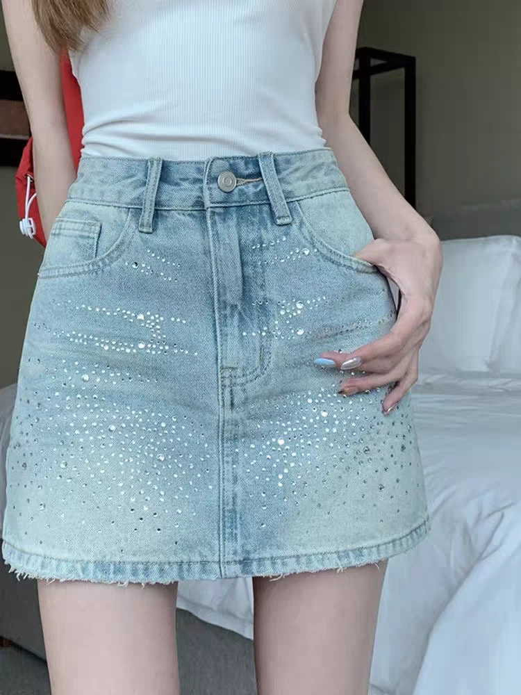 牛仔辣妹时尚显瘦百搭2025新款女装A字短裤短裙毛边烫钻工艺