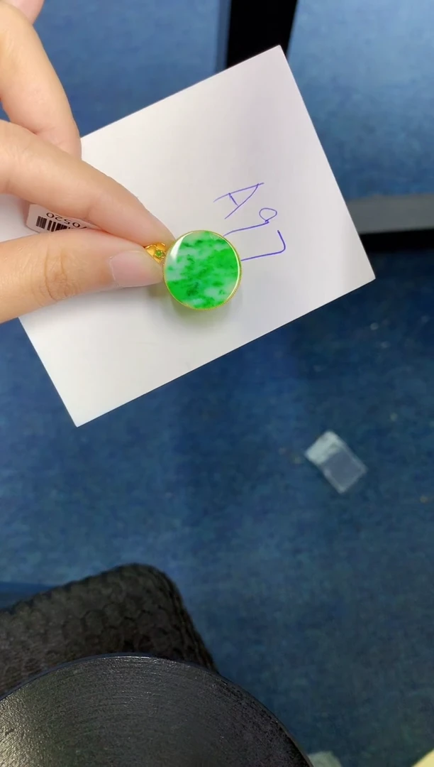 【闪购商品】翡翠颈饰18K金镶嵌000000000