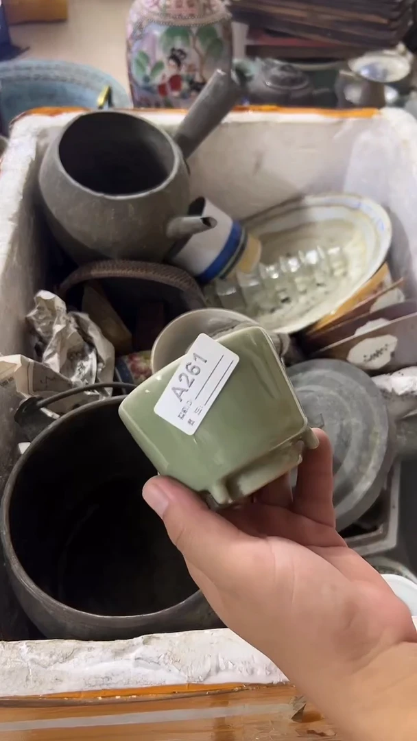 1会**猪有瑕疵的瓷器一单~~