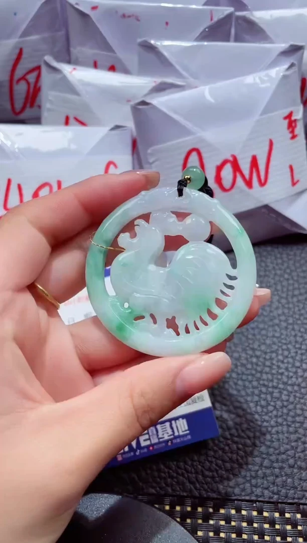 颈饰未镶嵌翡翠18