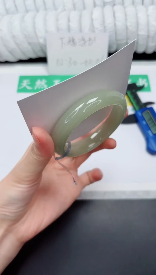 未镶嵌手镯石英质玉209-53.7DK