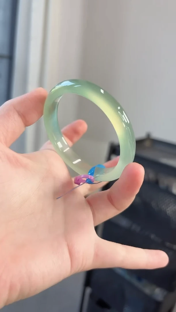 玛瑙/玉髓手镯未镶嵌61-62圈