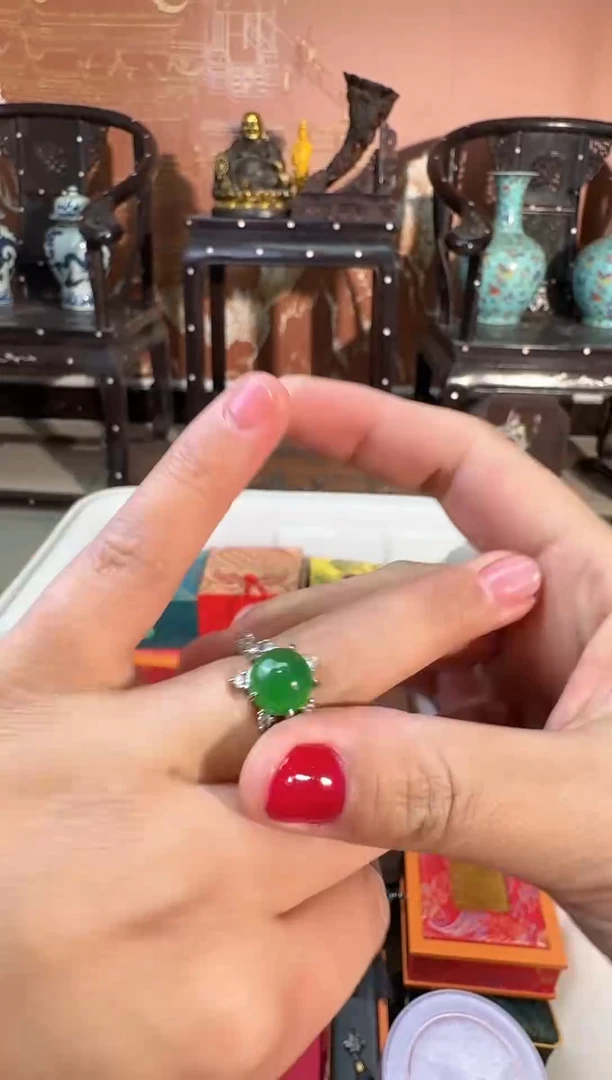 未镶嵌挂件翡翠老板娘推荐------------