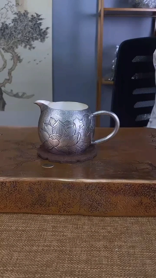 不二银工荷花公杯