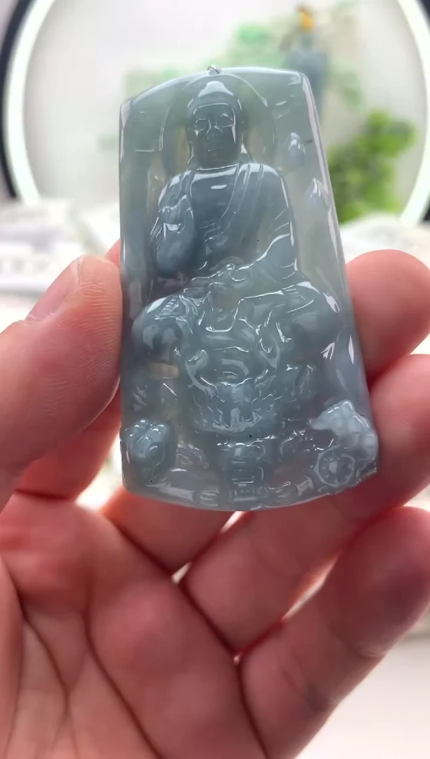 翡翠未镶嵌颈饰阿弥陀佛