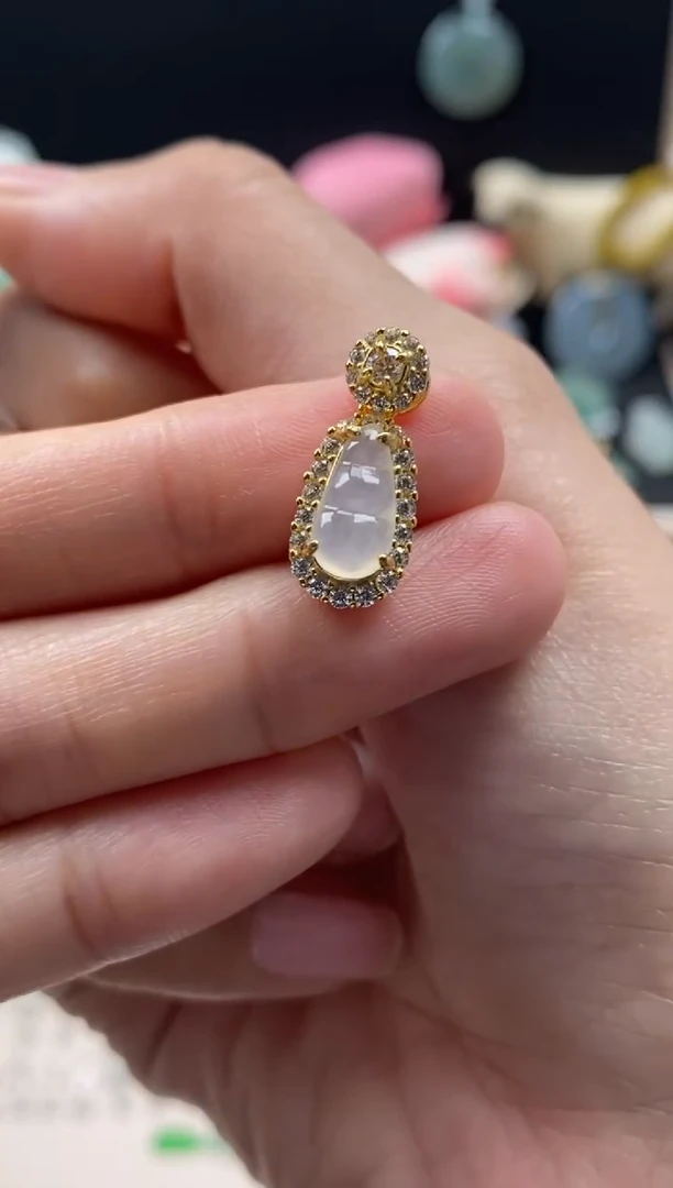 【闪购商品】翡翠颈饰银S925镶嵌翡翠白冰福豆吊坠