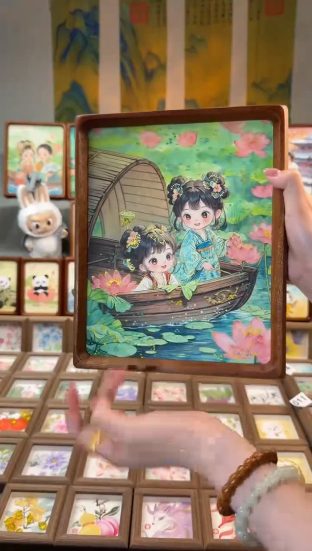 国画小船荷花女孩 手绘国画10