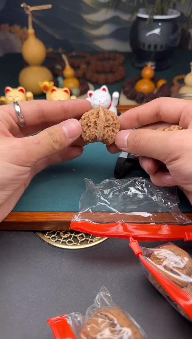 【闪购商品】文玩核桃吊坠四座楼37~39尺寸