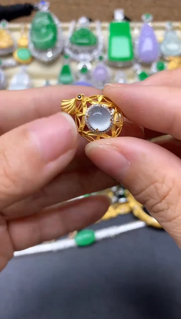 【闪购商品】翡翠颈饰18K金镶嵌355-中国好珍宝