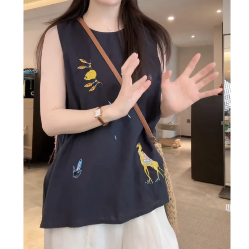 2025新款时尚休闲风显瘦气质设计感无袖背心上衣LK2505458
