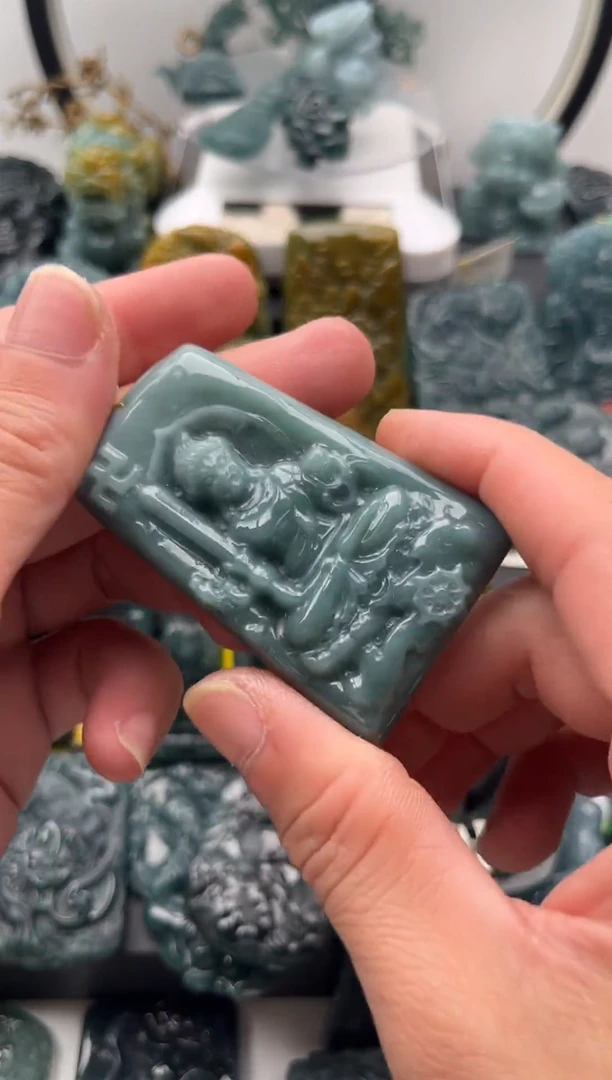 颈饰未镶嵌翡翠不动