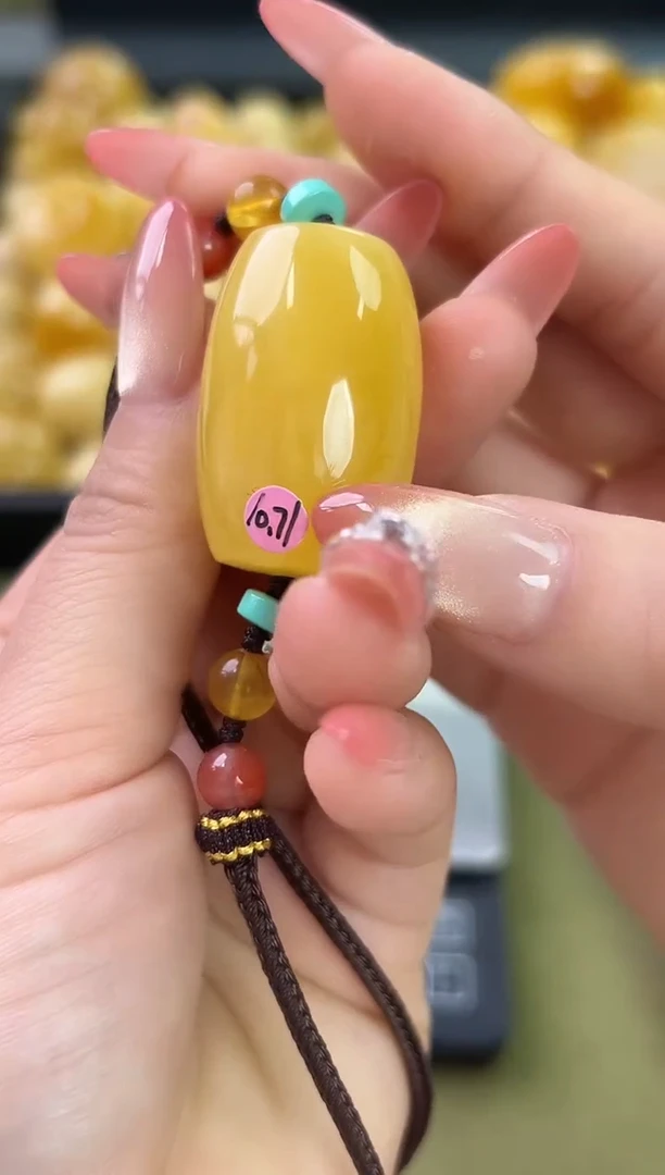 裸石琥珀未镶嵌琥珀蜜蜡吊坠