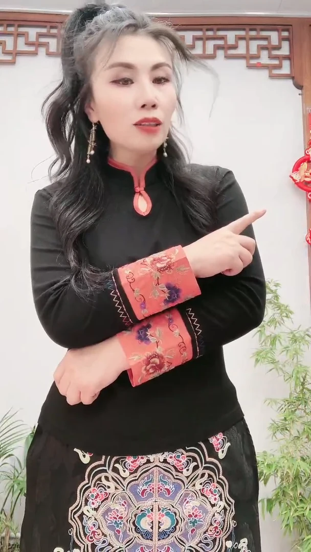 闪衣L码110斤以内