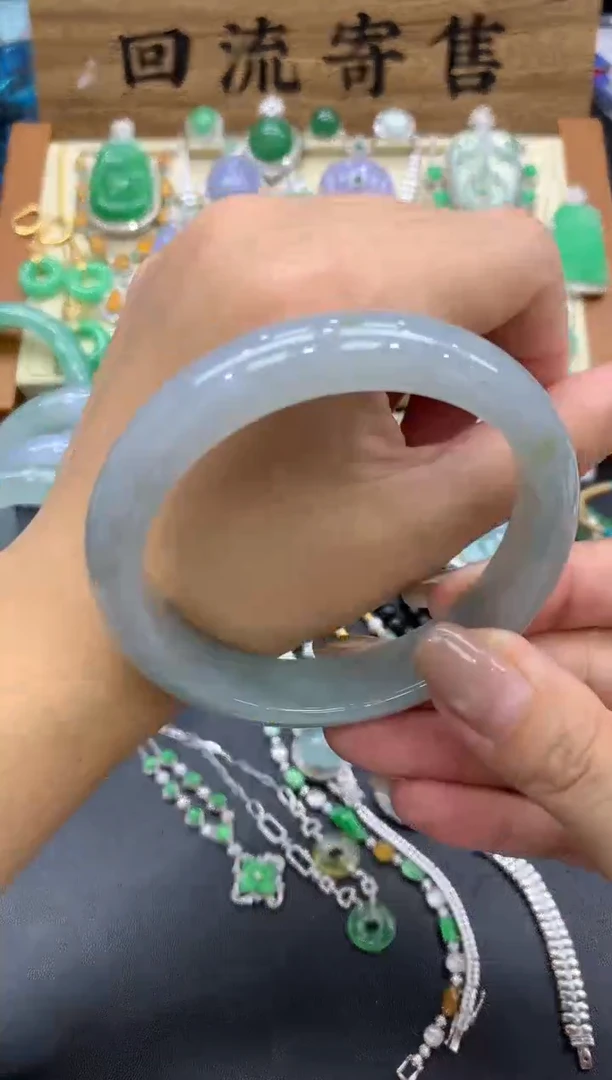 【闪购商品】翡翠手镯未镶嵌205-中国好珍宝