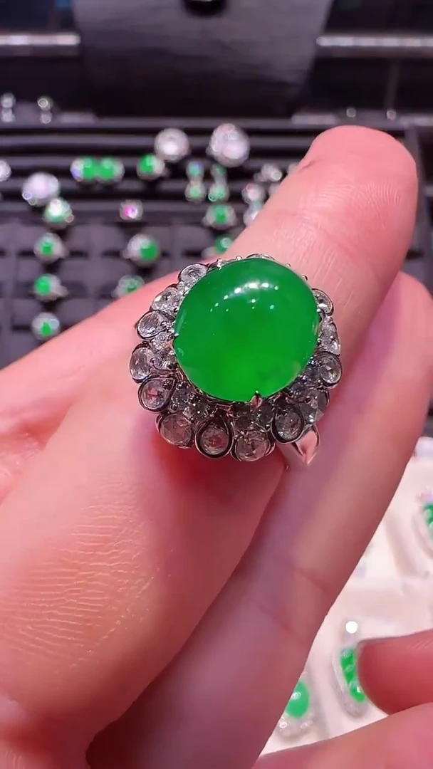 【闪购商品】翡翠戒指18K金镶嵌戒指