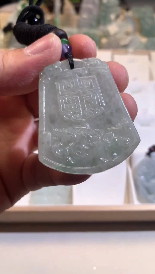 【闪购商品】翡翠颈饰未镶嵌02/12/99