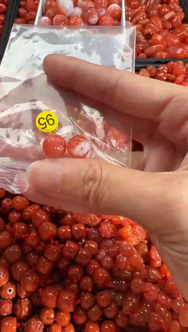 【闪购商品】南红玛瑙颈饰未镶嵌1