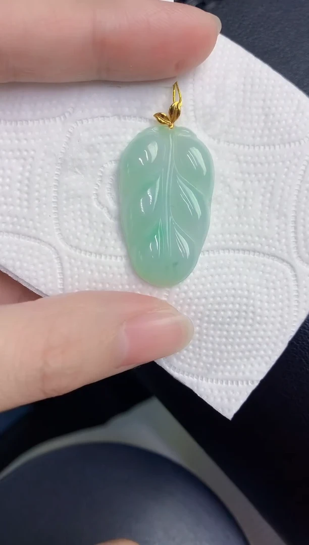 颈饰18K金镶嵌翡翠天然翡翠缅甸A货